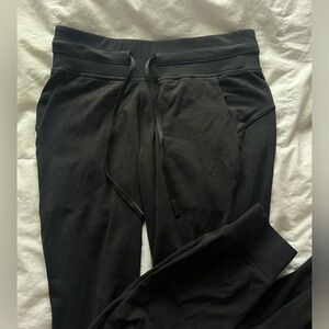 Lululemon ready to rulu joggers